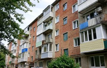Продается 2-х комнатная квартира ул 50 лет СССР 